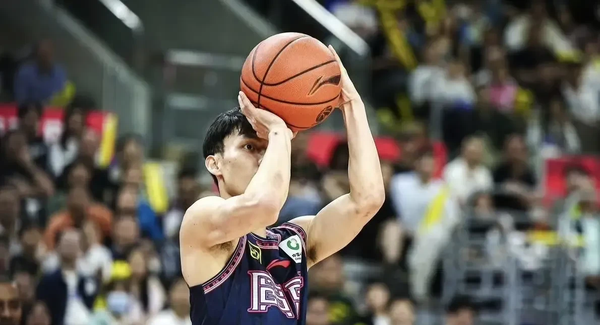 欧博娱乐平台 -广东宏远发布备战花絮;今晨内部沟通;德国杯任务艰巨;团队化学反应显著的简单介绍